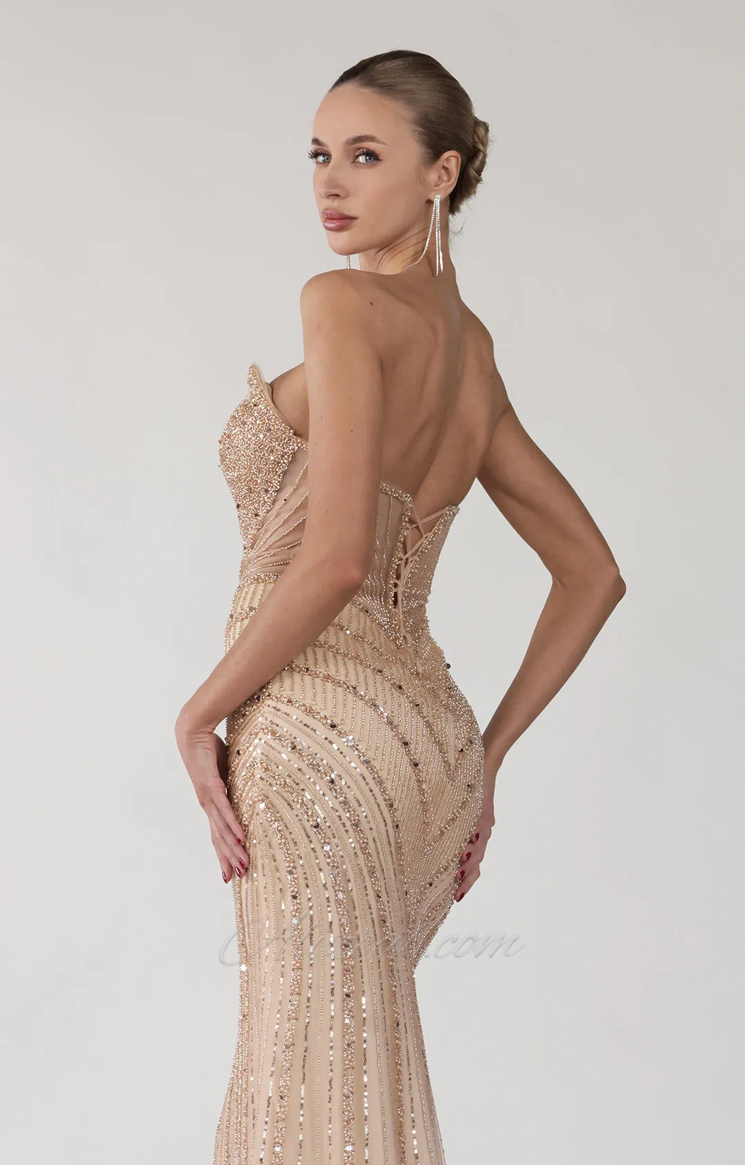 Beaded V-Neck Sequin Strapless Tulle Lace-up Dress