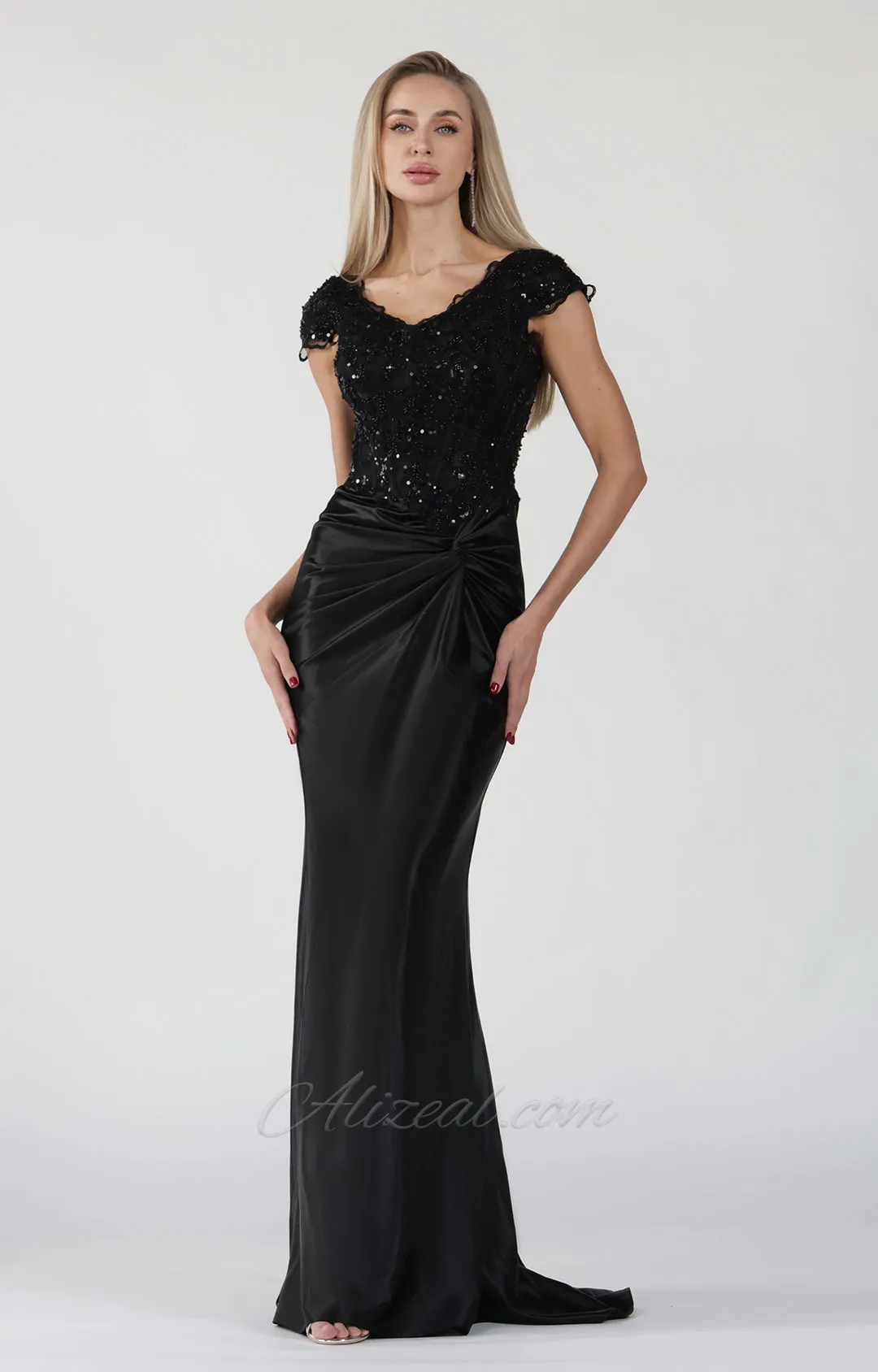 Beaded V-Neck Short Sleeves Mermaid Dresses