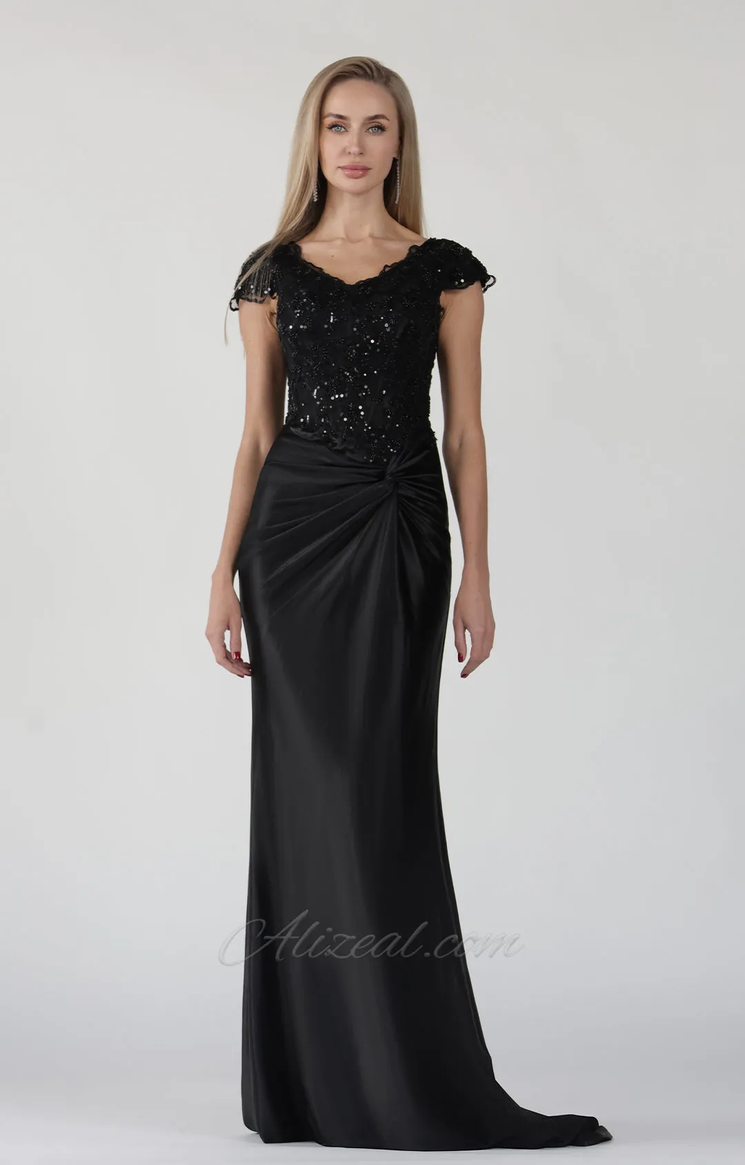 Beaded V-Neck Short Sleeves Mermaid Dresses