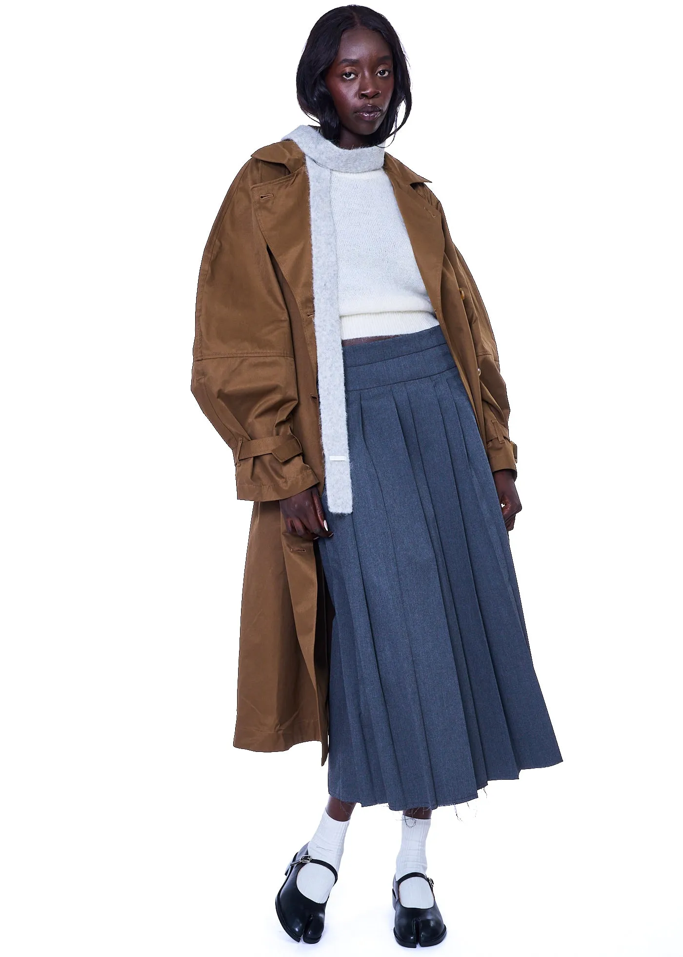 LOW CLASSIC Soft Alpaca Slim Muffler in Light Grey