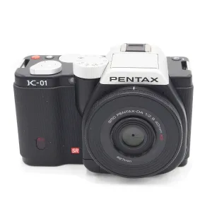 Pentax K-01 16 MP Mirrorless with Pentax-DA 40mm f/2.8 XS Lens - USED