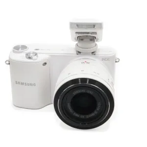 Samsung NX2000 20.3MP Digital Camera with 20-50mm f/3.5-5.6 Lens and Flash - USED
