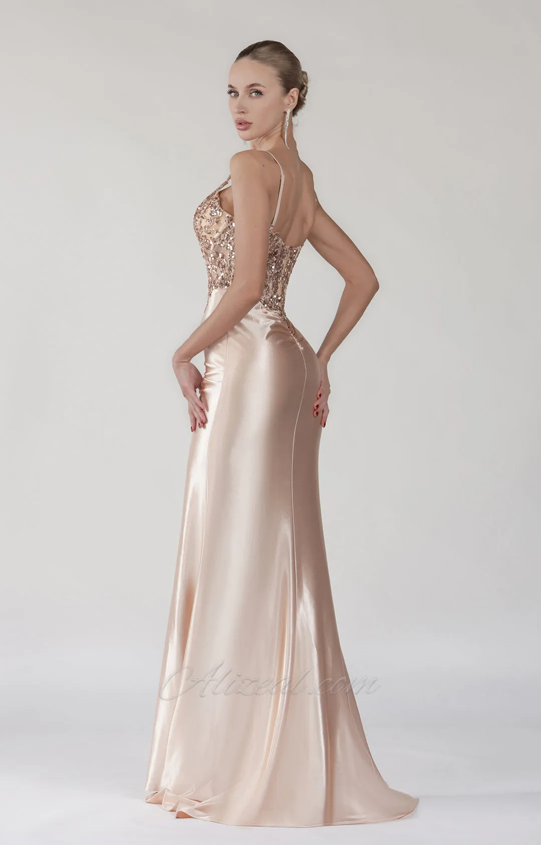 V-Neck Beaded Appliqued Lace Split Corset Prom Dress